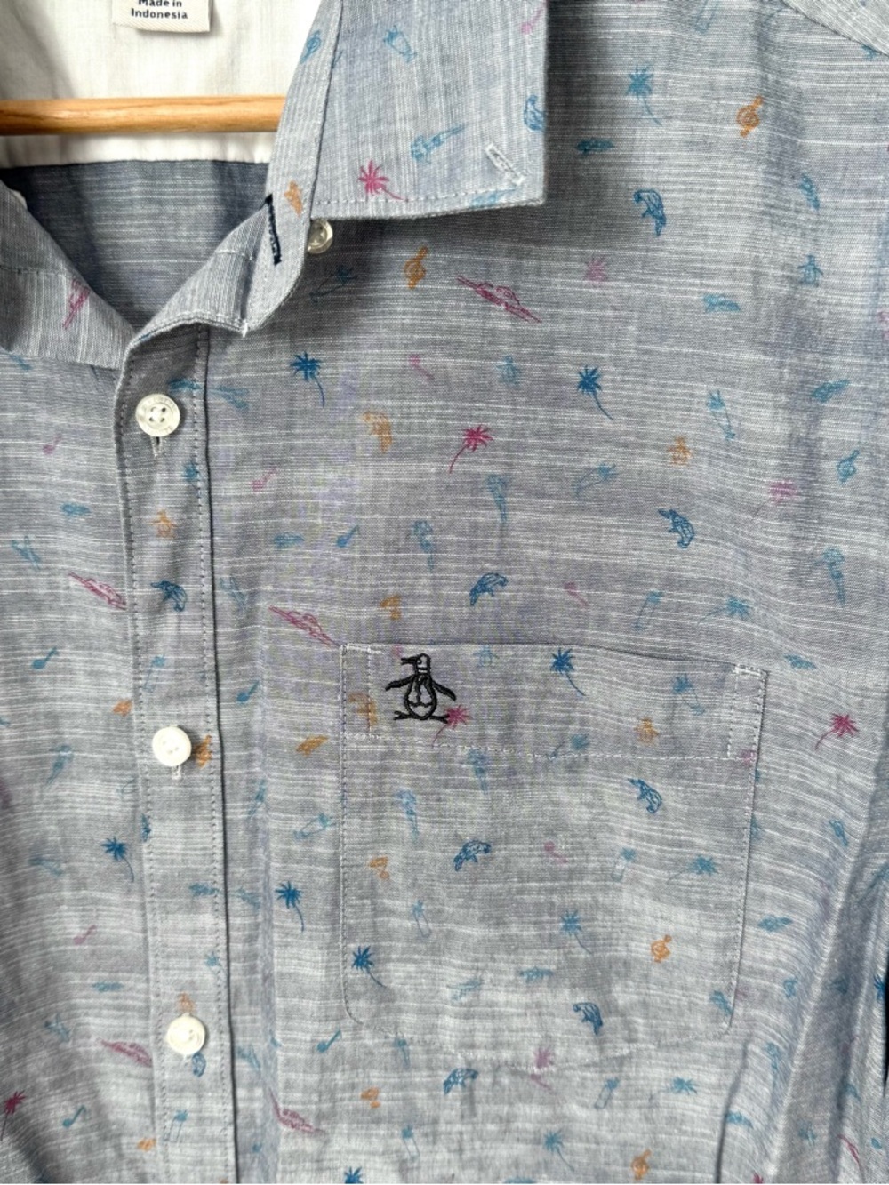 Original Penguin Short-Sleeve Blue Chambray Button-Up Shirt Tropical Beach Print - Picture 3 of 3